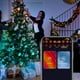 thumbnail image 4 of Tira de Luces Led Solares Inteligentes con Control Remoto y App | Cadena de Luces Led de 10 M y 100 Led con Sincronización Musical para Dormitorio, Fiesta y Decoración de Exteriores, 4 of 7