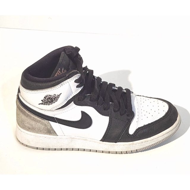 N I-K-E A i r-Jor-dan 1 Retro High OG GS Stage Haze SIZE 5.5Y 575441 108 (women's sz 7