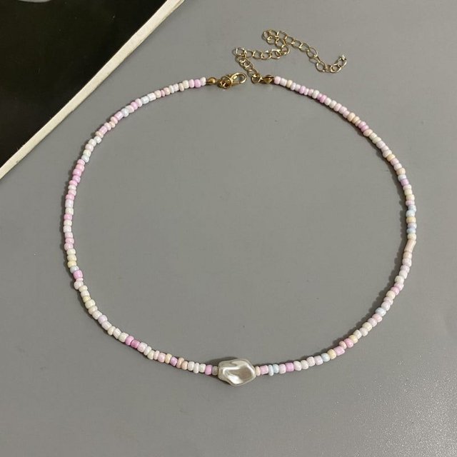 Collier de Perles Boho Mode Femme Imitation Perle Perle de Rocaille Brin Court Collier Ras-du-Cou Fait Main Bijoux Femme Gros