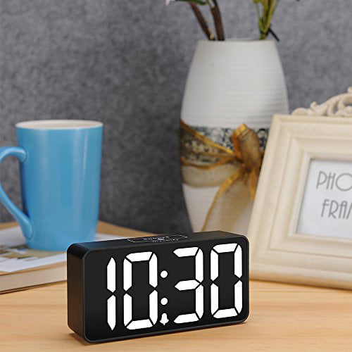DreamSky Compact Digital Alarm Clock with USB Port for Charging Adjustable