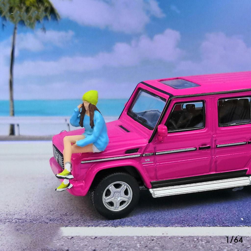 LeeQinersw koolsoo 2Pcs 1:64 Figures Model Collection Cars Trucks Dolls Toys Building Layout