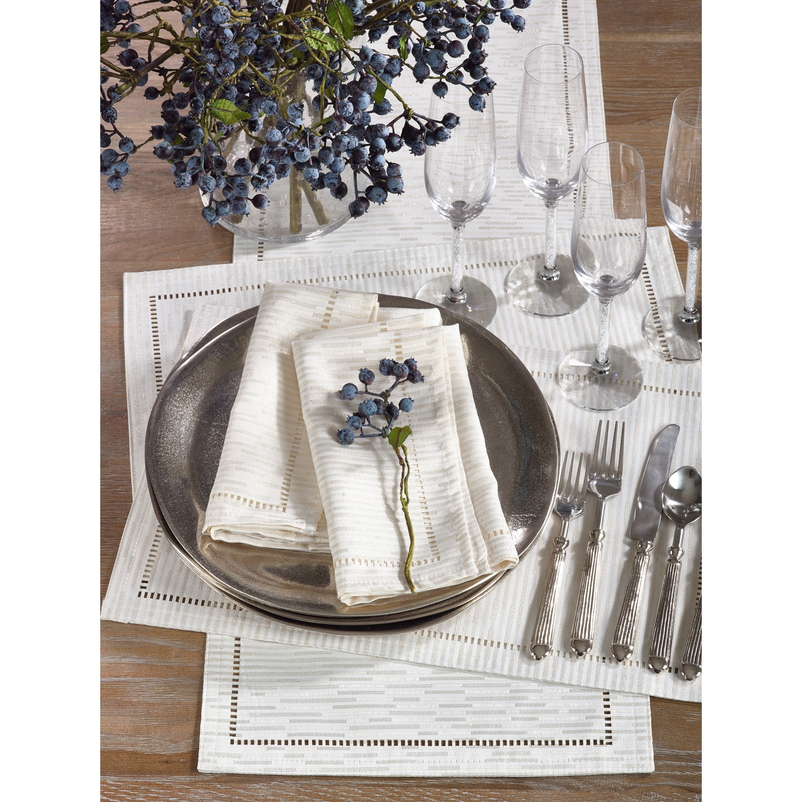 Saro Lifestyle Hemstitched Design Placemat (Set of 12)