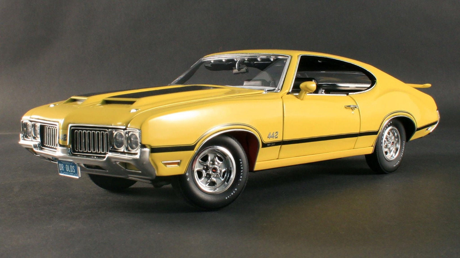 1970 Oldsmobile 442 W30 Coupe Sebring Yellow With Black Interior Dr Olds Series 2 Ltd To 702pc 1 18 Diecast By Acme Walmart Com