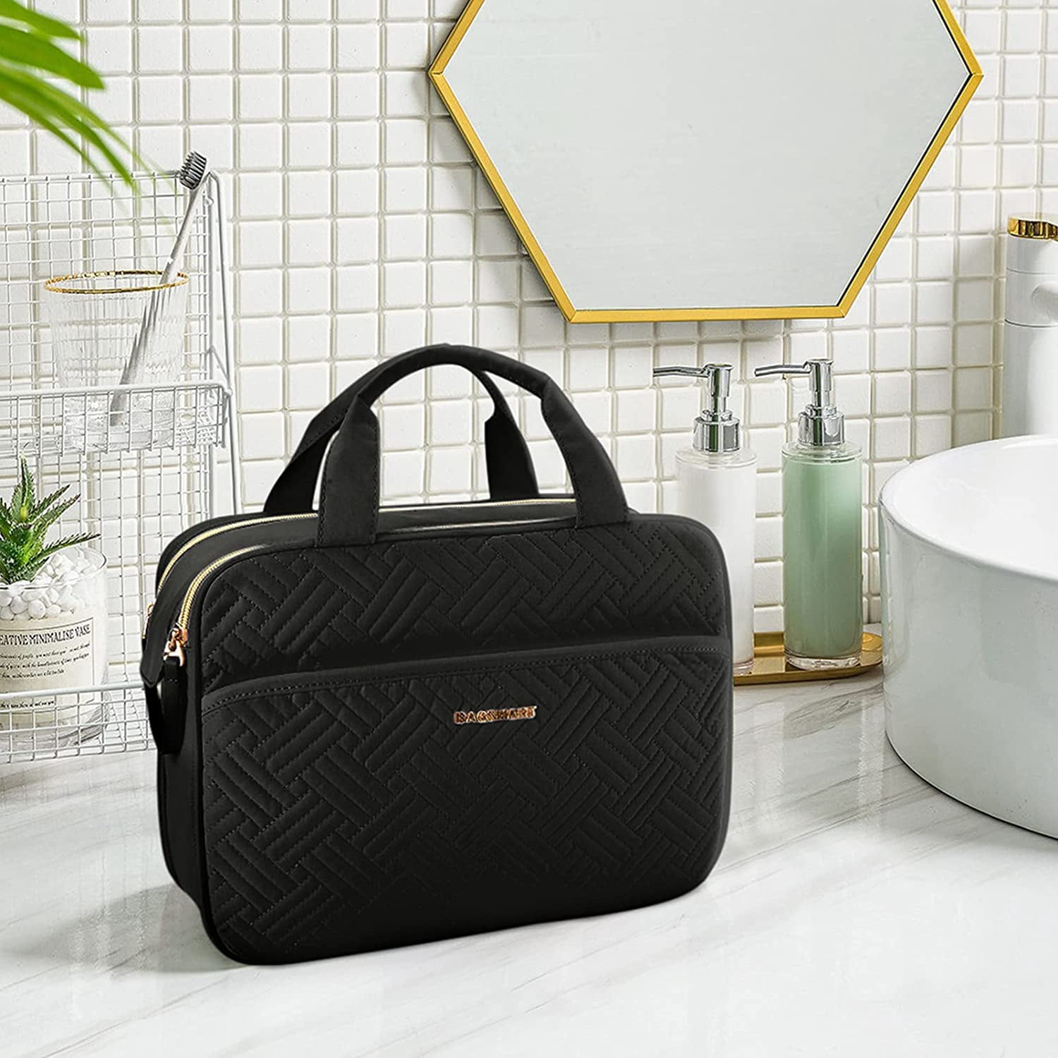 Large Toiletry Bag, Travel Makeup Organizer, Water-resistant Makeup Cosmetic Bag Door Room Essentials Travel Bag for Accessories, Shampoo, Full Sized Container, Toiletries (Black, Large)