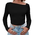 thumbnail image 1 of Blusa de manga larga con cuello asimétrico y hombros descubiertos para mujer, 1 of 6