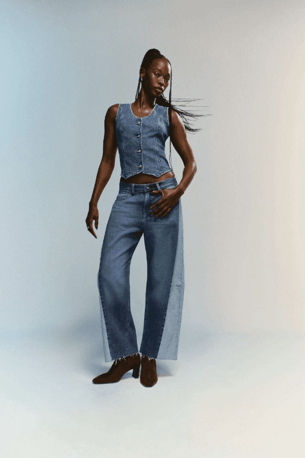 Lee® Women's Low Slung Barrel Leg Denim Jeans