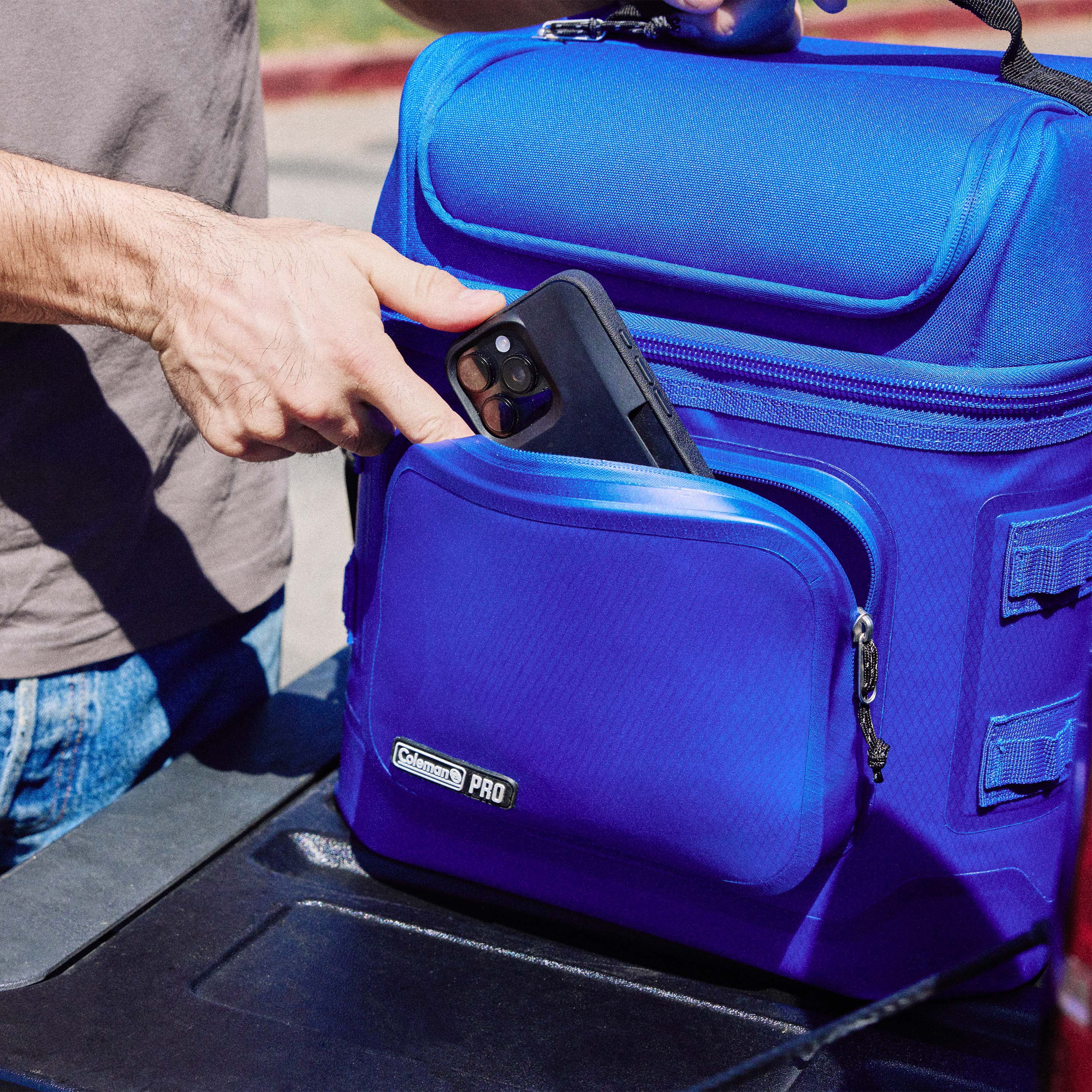 Coleman Pro Premium Soft Cooler, 24 Can (32 qt) Lunchbox with Insulated Lid & Body, Stays Cold up to 35 Hours