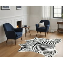 HomeRoots 4' X 5' Black And White Faux Fur Printed Area Rug