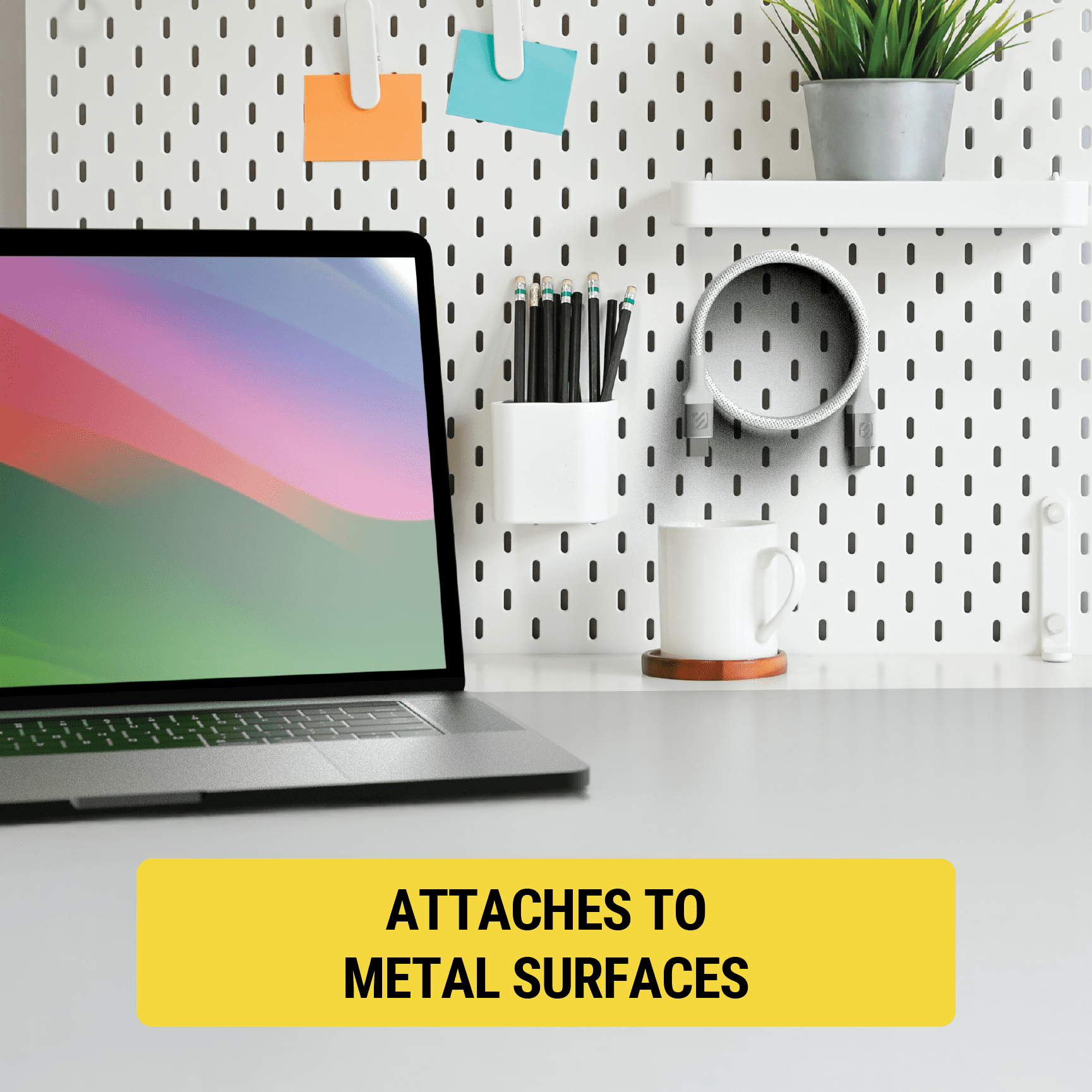 Câble tressé de recharge magnétique 60 watts USB-C à USB-C Strikeline CCBM6WT-SP Scosche 1,8 m, blanc (FRENCH) GOI F&B - Item Short Description