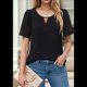 thumbnail image 5 of Camisa Elegante de Corta con Encaje y Mangas Huecas para Mujer, Color Liso, Negra, Talla L, 5 of 6