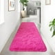 thumbnail image 3 of Alfombra Noahas Hot Pink de 61x152 cm Antideslizante y Gruesa de Pelo Largo, 3 of 8