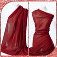 thumbnail image 3 of Tela de tul rojo brillante de 1,74 x 1,16 yardas. Tul brillante con lentejuelas., 3 of 9