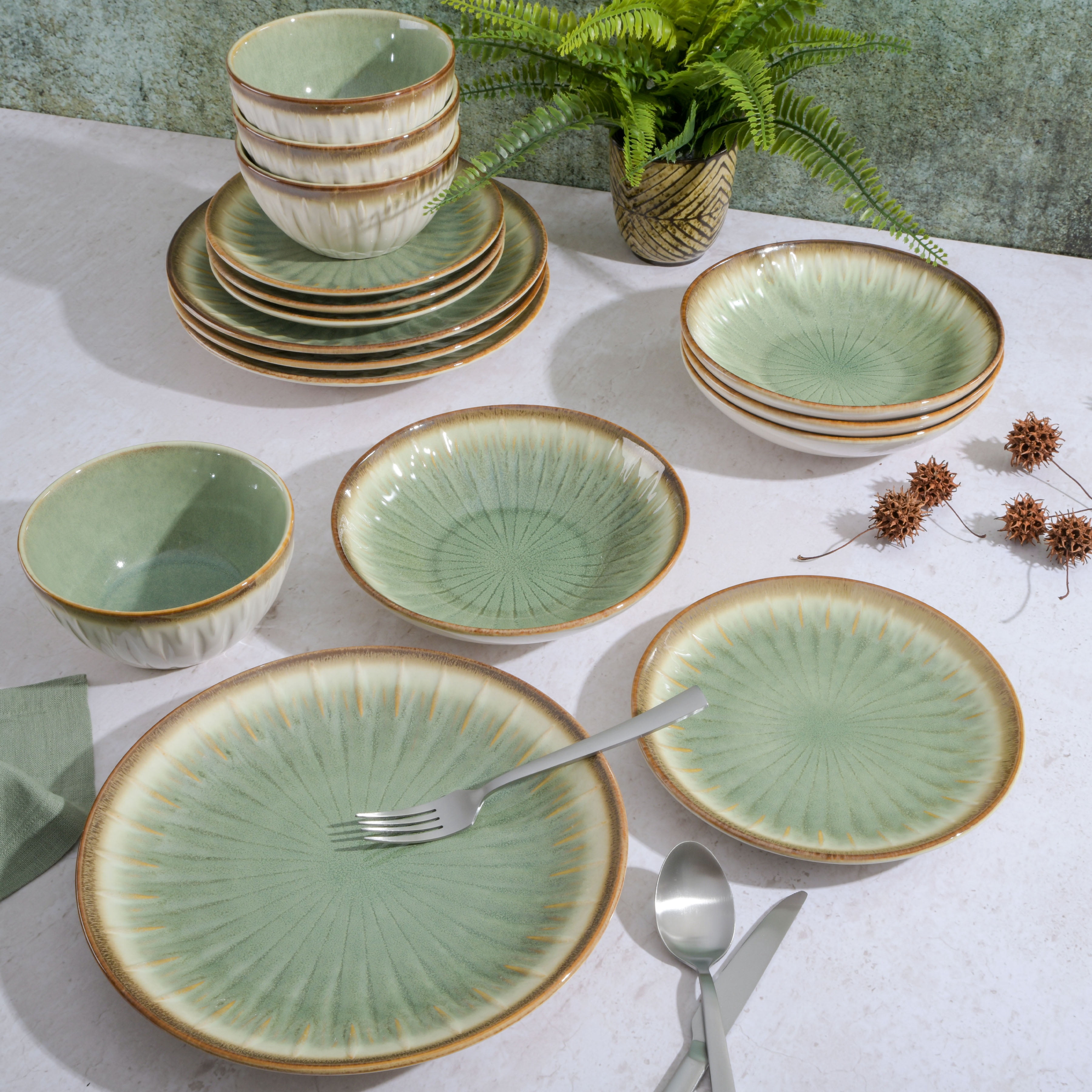 Gibson Elite Mayfair Bay 16 Piece Double Bowl Embossed Reactive Dinnerware – Green