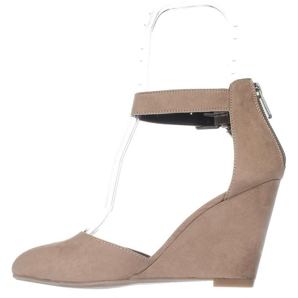 ankle strap heel closed toe