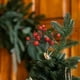 thumbnail image 5 of Inserto de rama de ratán navideño | Ramitas y hojas decorativas doradas y rojas con bayas rojas | Acento natural tejido a mano para las fiestas | 11.8x5.9 pulgadas | Decoración festiva de adornos, 5 of 9