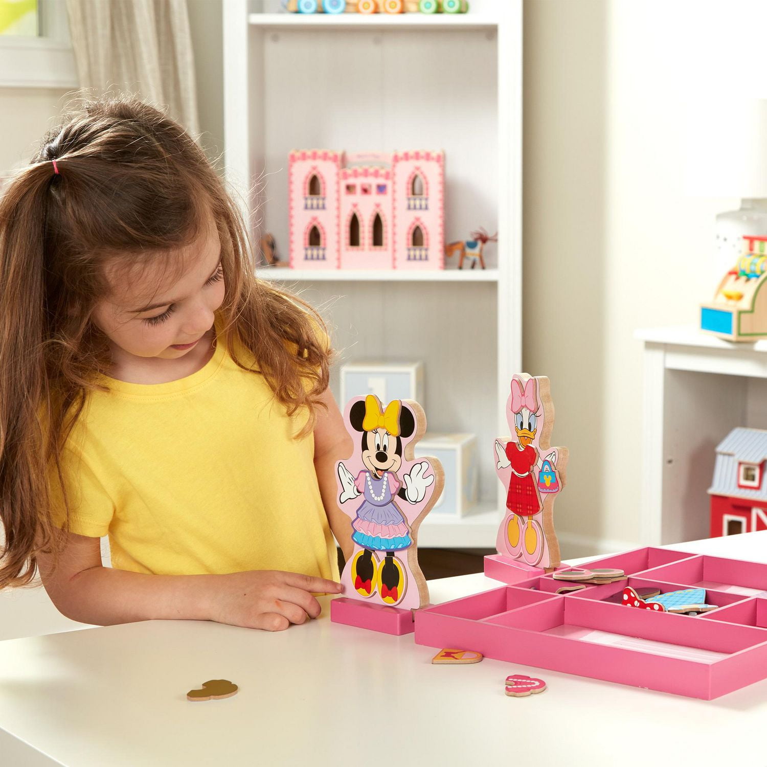 Melissa & Doug Minnie & Daisy - Wooden Magnetic Dress- Up