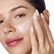 thumbnail image 5 of Set de héroes de hidratación de Clinique | Humectante Moisture Surge 100H, mascarilla nocturna Moisture Surge + tratamiento labial Moisture Surge | Hidratante + Brillo, 5 of 5