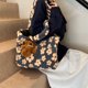 thumbnail image 2 of Monedero Y2K Bolso Mano Felpa para Mujer Otoño E Invierno, 2 of 9