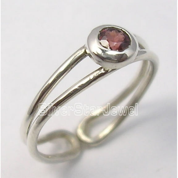 SilverStarJewel 925 Sterling Silver Original Garnet Gemstone Inexpensive Adjustable Toe Ring