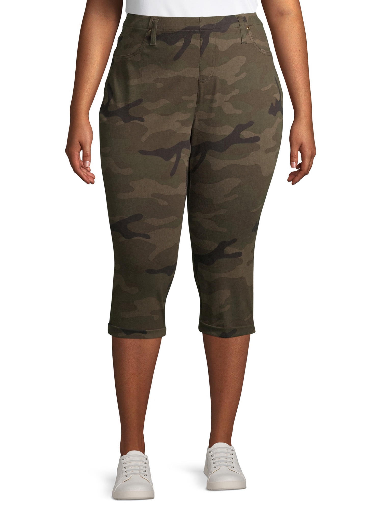 women's plus size camouflage capris