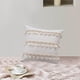 thumbnail image 4 of Funda de cojín decorativa beige con borlas | Funda de cojín cuadrada de poliéster de 45 x 45 cm para sofá, silla, cama o coche | Sin relleno | Cierre de cremallera fácil para decoración del hogar, 4 of 6