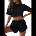 thumbnail image 2 of Pijama de Rayas para Mujer, Conjunto de Dos Piezas, Camiseta con Estampado de Rayas y Hombros Caídos, Pantalones Cortos Cruzados con Abertura. Negro L, 2 of 9