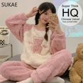 thumbnail image 2 of SUKAE HQ-Conjunto de Pijamas térmicos de terciopelo grueso chino para mujer, ropa de dormir de manga larga, oso rosa, Preppy, coreano, Invierno, 2 of 5