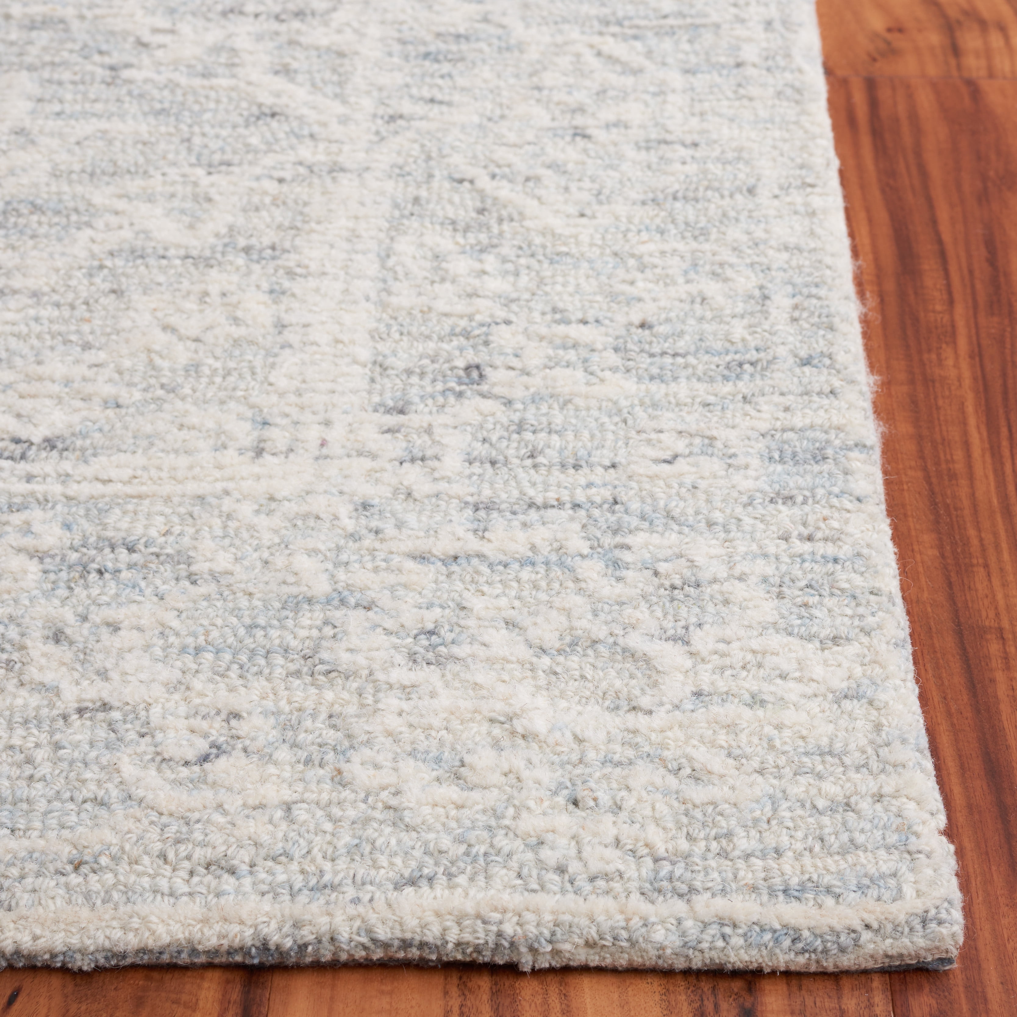 SAFAVIEH Ebony Aidan Geometric Area Rug, Ivory/Light Grey, 6' x 9'