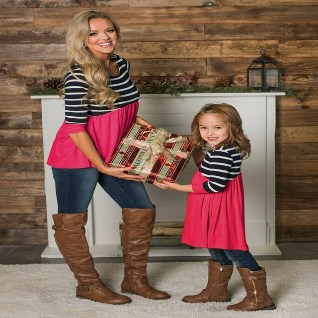 Mode Femmes Mère Fille Appariement Robes d'Été Fille Robe Vêtements Ensembles