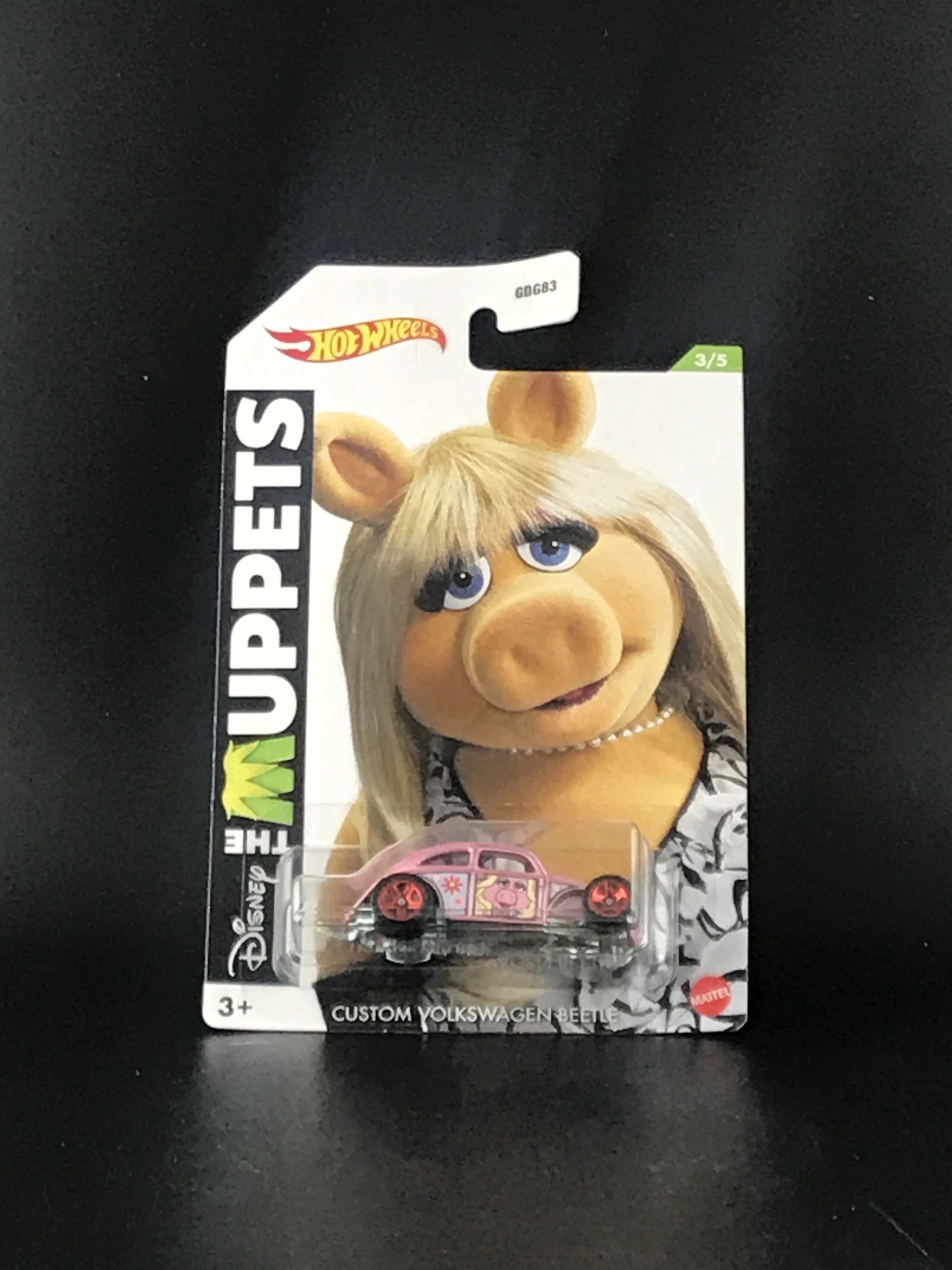 Hot Wheels The Muppets - Miss Piggy - Custom Volkswagen Beetle 3/5