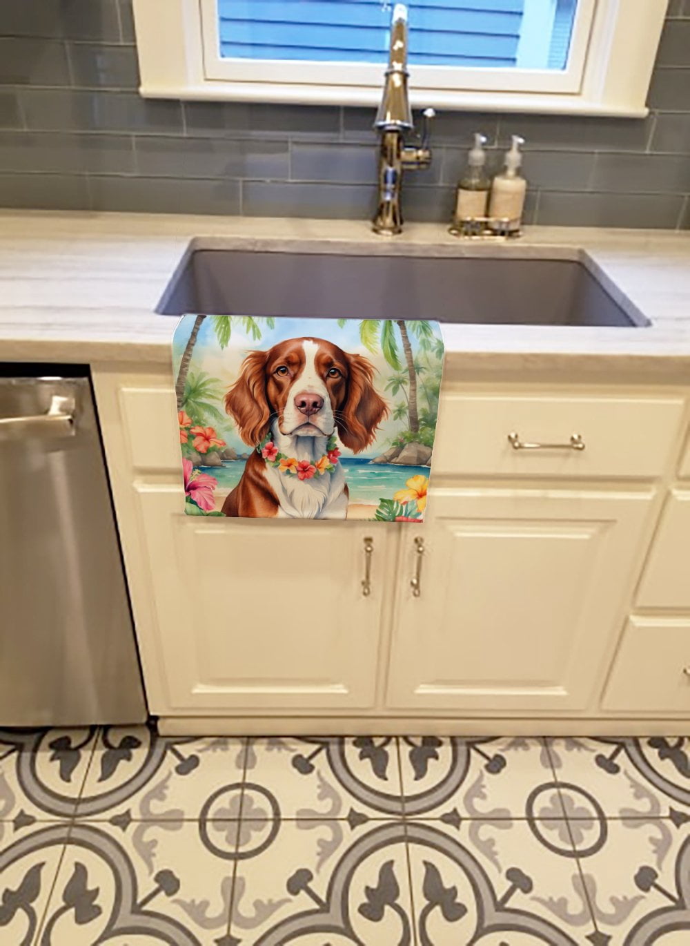 Carolines Treasures DAC6532KTWL 25 x 15 in. Welsh Springer Spaniel Luau Kitchen Towel