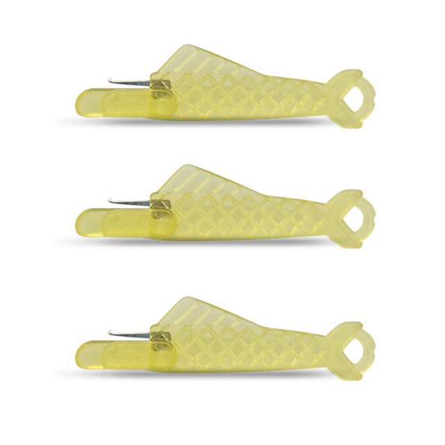 Aguja Threader costura costura gancho de gancho herramientas de rosca Forma de pescado Forma de plástico Mayores de plástico Pin de leña Inserción Amarillo 3pcs Speravity HA012325-08