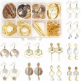 thumbnail image 1 of 1 caja para hacer 10 pares de aretes de concha natural. Kit de inicio. Incluye dijes de concha geométricos, conectores de joyería, anillos de unión y ganchos para las orejas., 1 of 9