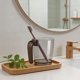 thumbnail image 4 of Vaso para cepillo de dientes enjuague bucal de baño • vaso de plástico para lavabo • diseño engrosado, base antideslizante estable, apertura ancha, uso cotidiano fácil de limpiar, 4 of 6