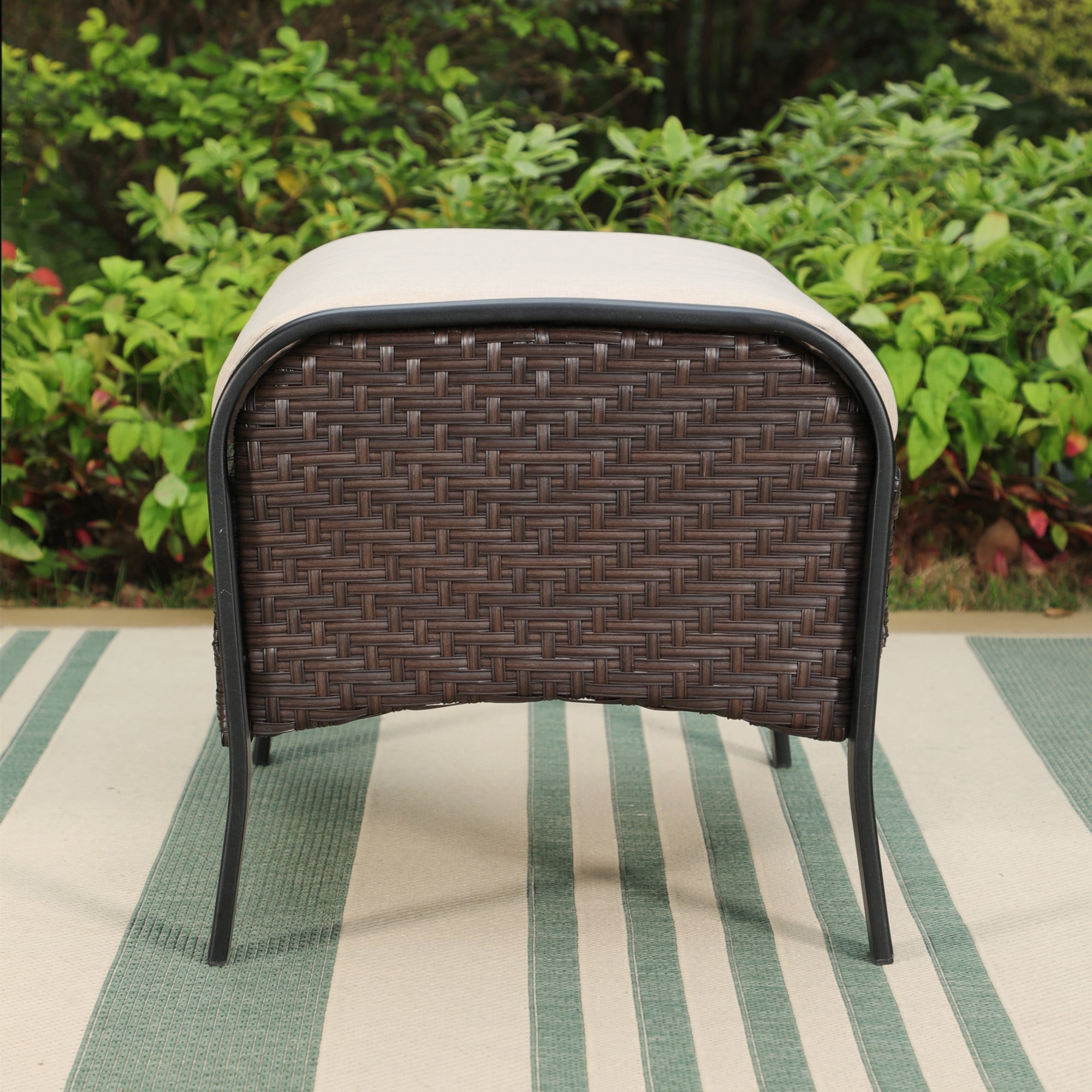 SUMMIT LIVING 6-Piece Outdoor Patio Furniture Set with Swivel Chairs & Ottomans, 7-Seat Outdoor Patio Conversation Set with Cushions, Black & Beige