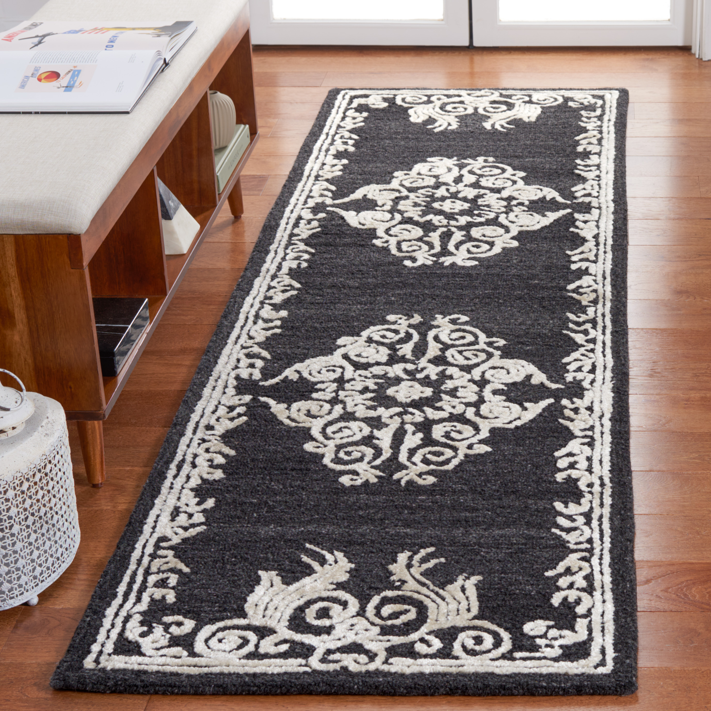 SAFAVIEH Glamour Euler Abstract Runner Rug, Black/Ivory, 2'3" x 8'