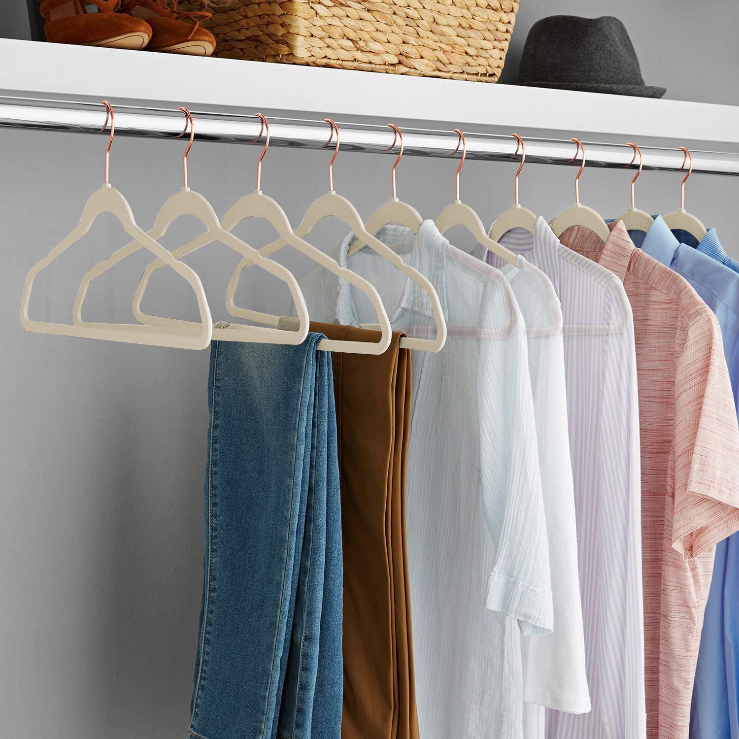 VECELO 100 Pack Velvet Non-Slip Heavy Duty Adult Hangers with 360° Swivel Hook, Ultra-Thin Space Saving Clothes Organizer for Coats Shirts Dresses Closet Storage-Beige