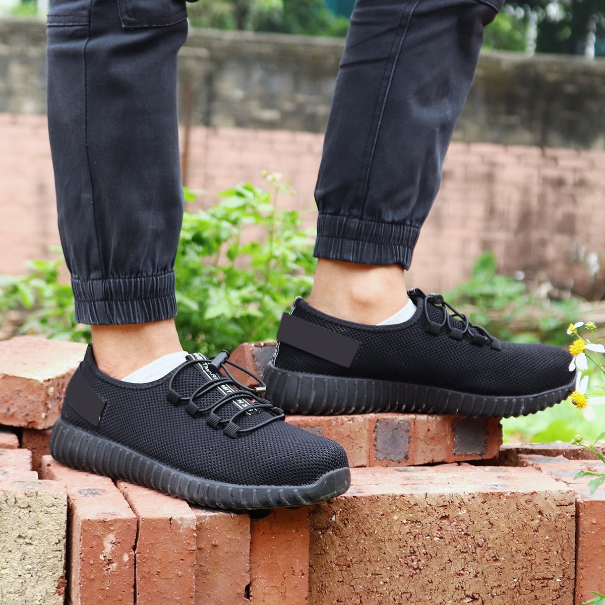 breathable slip resistant shoes