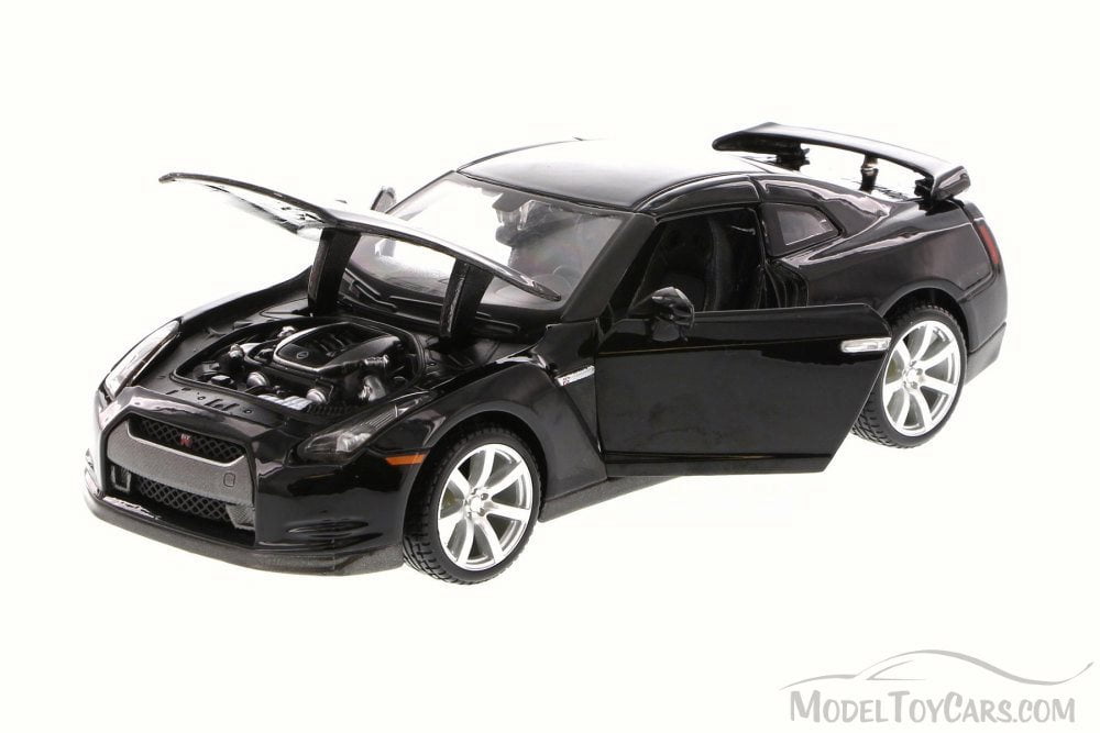 nissan gtr maisto