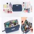 thumbnail image 4 of Bolsa de maquillaje pequeña, ideal para el bolso, de viaje, de nailon, impermeable, para mujeres y niñas (roja)., 4 of 5
