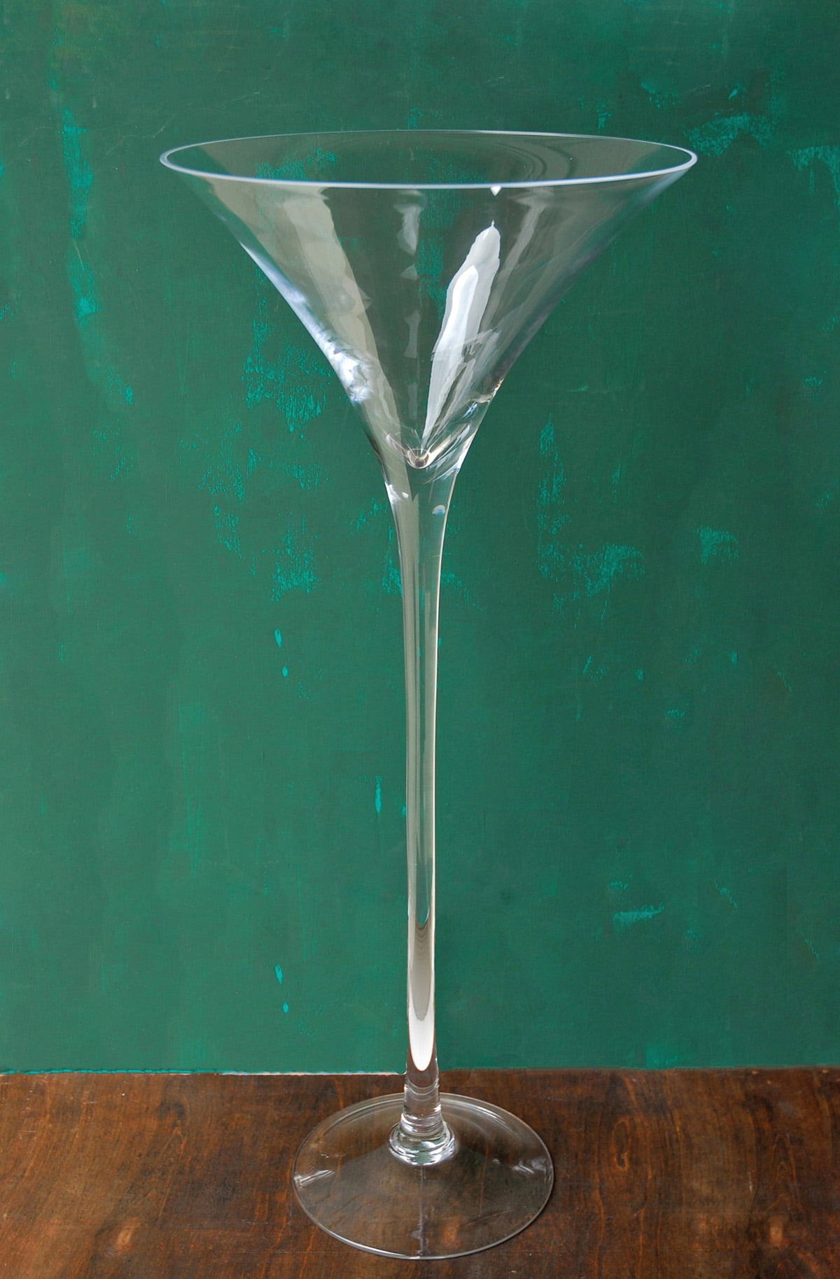 Tall 27in Glass Ritz Martini Vase And Top 12in Wide And Opening 11 1 4in In Diameter