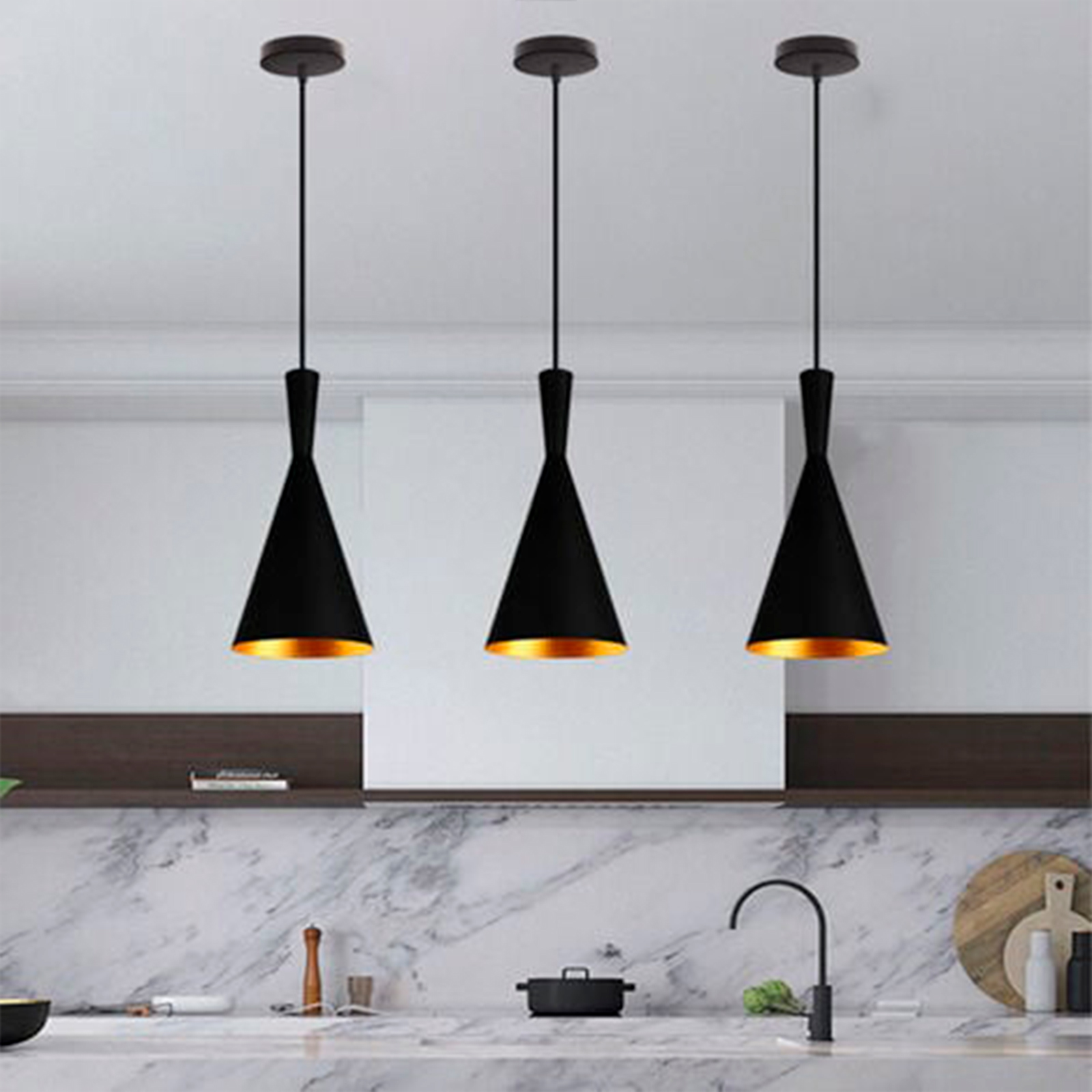Heavenly Collections | Suspension Cône Sablier Moderne - Luminaire Noir Mat Style Mid-Century avec Intérieur en Feuille d'Or Martelée