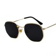 thumbnail image 4 of Nuevas gafas de sol de Metal para hombre, gafas de sol de diseñador de marca, gafas de sol clásicas Vintage para mujer, gafas de conducción Uv400 2023, 4 of 4
