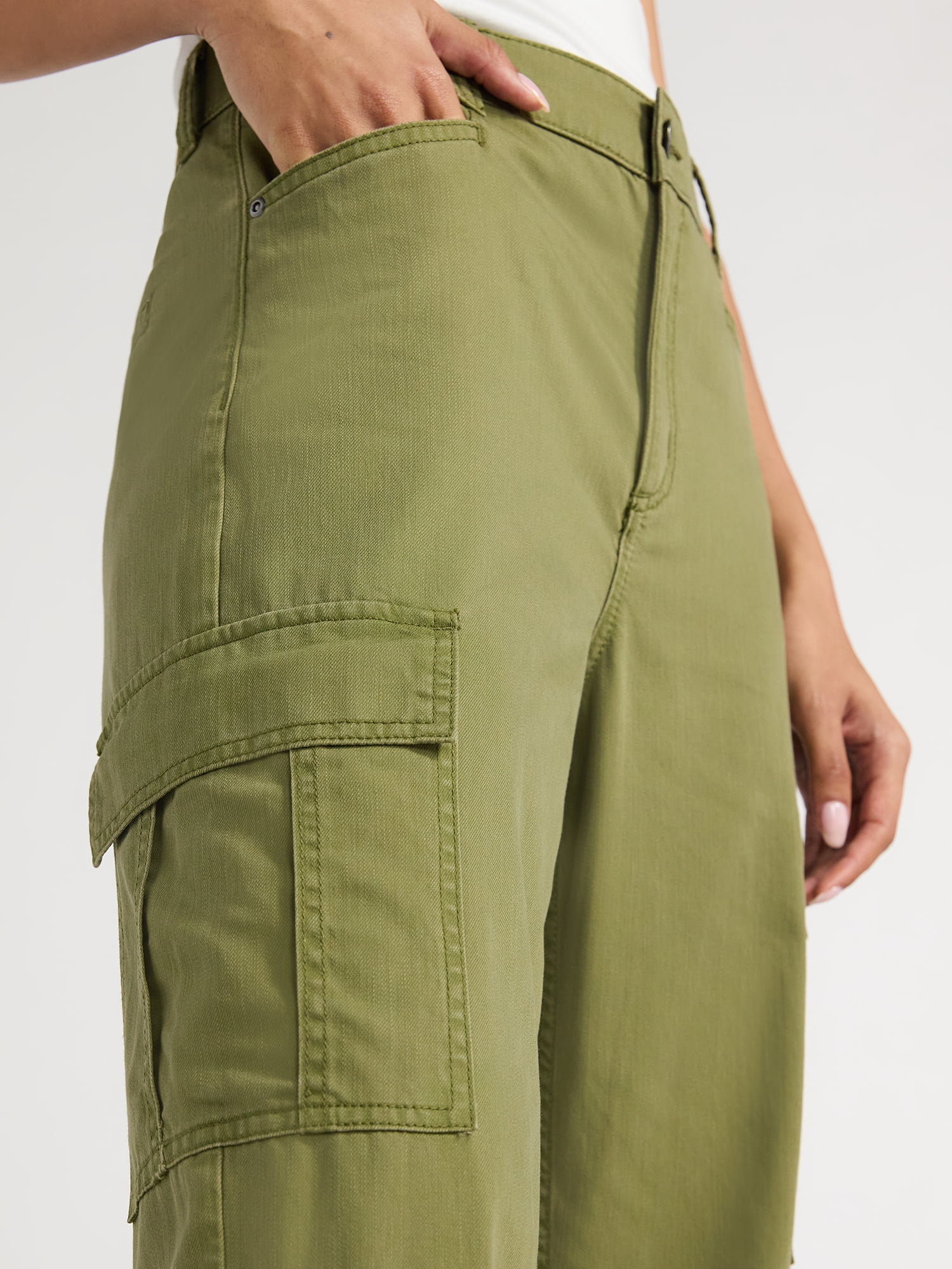 Sofia Jeans Women's Relaxed Straight Super High Rise Cargo Pants, 32.5" Inseam, Sizes 0-20