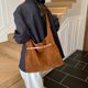 thumbnail image 4 of Bolso Hobo Bandolera Ante Sintético Gran Capacidad para Mujer Invierno (Marrón Claro), 4 of 9