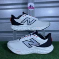 thumbnail image 1 of New Balance Fresh Foam Arishi V4 White Black MARISYR4 Men’s - Sz 10 D, 1 of 5