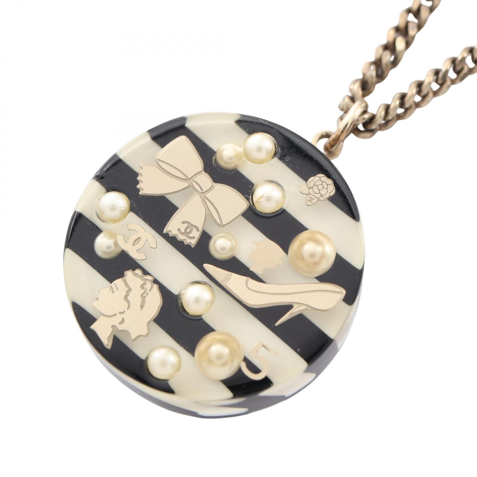 CoCoCHANEL9500円ー9200円 Coco Chanel Pearl Necklace