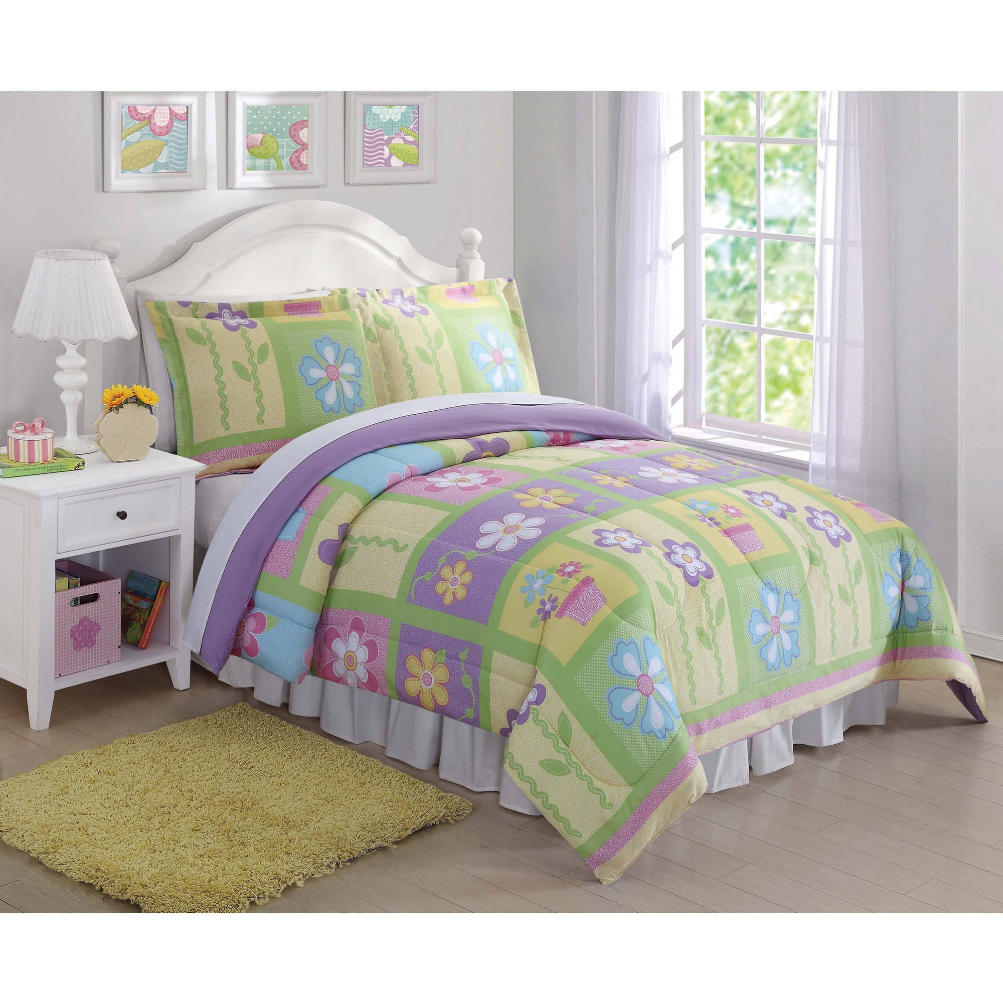 laura hart comforter