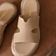 thumbnail image 1 of Zapatillas cómodas de suela gruesa para mujer antideslizantes para playa a fuego lento, 1 of 9
