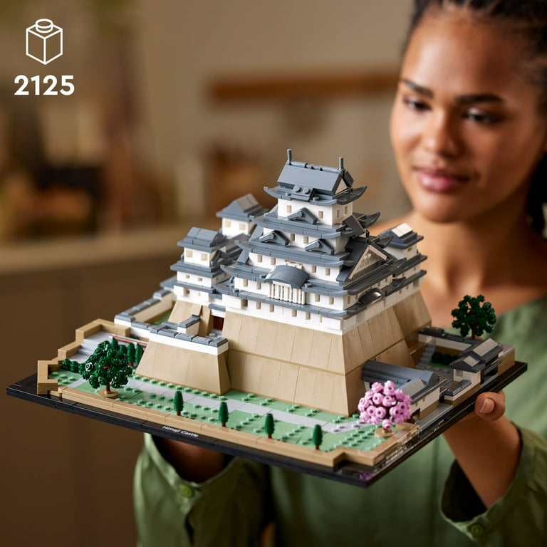 rendering Ved navn stege LEGO Architecture Landmarks Collection: Himeji Castle 21060 Building Set,  Build & Display this Collectible Model for Adults, Fun Gift for Lovers of  Japan, Famous Japanese Buildings, History and Travel - Walmart.com